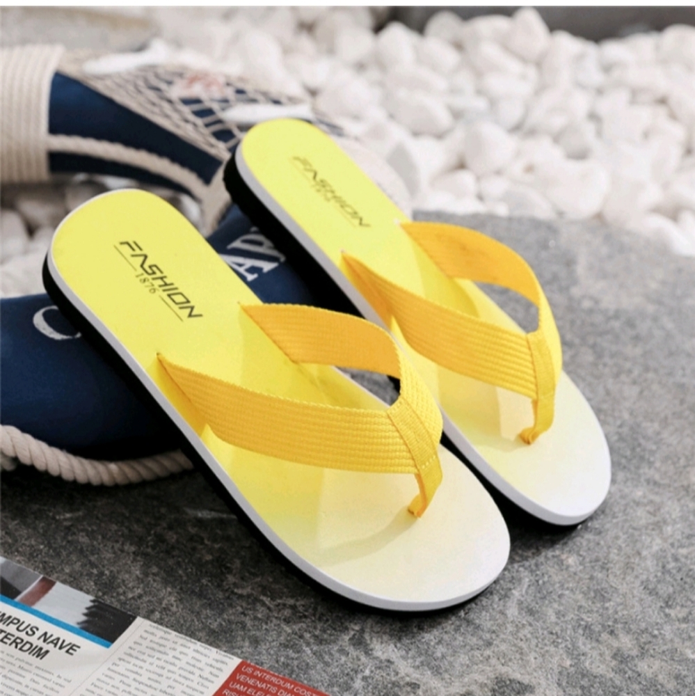 Flip flops - Picture 2 of 3